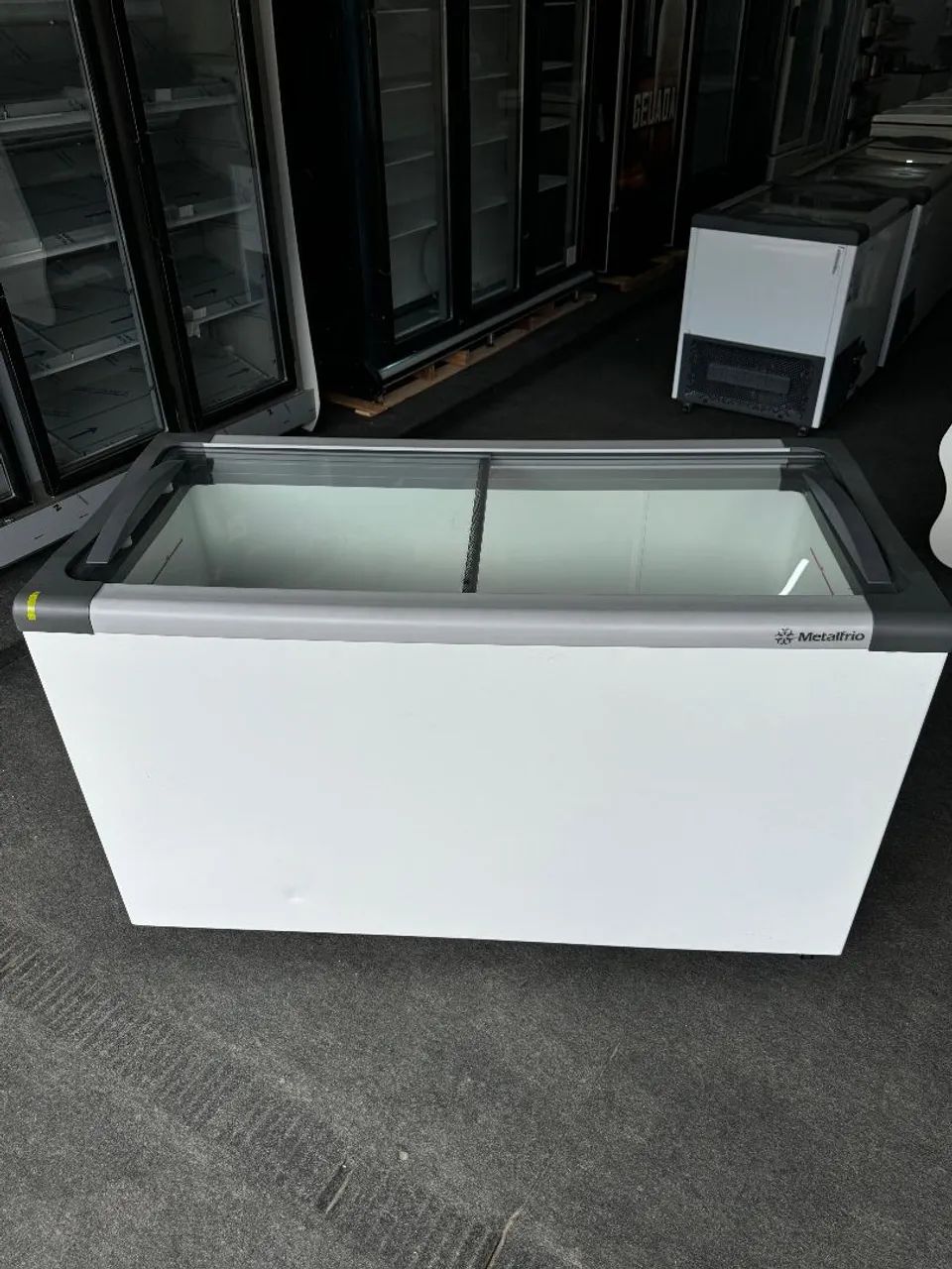 Freezer para sorvetes e congelados 400lt (Novo)