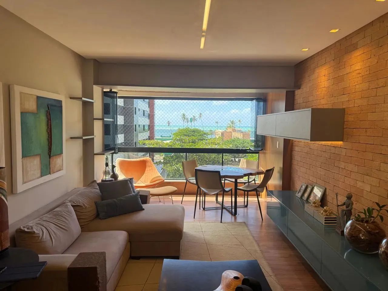 Vendo apartamento com 120m², 3 quartos ao lado do Corredor Vera Arruda