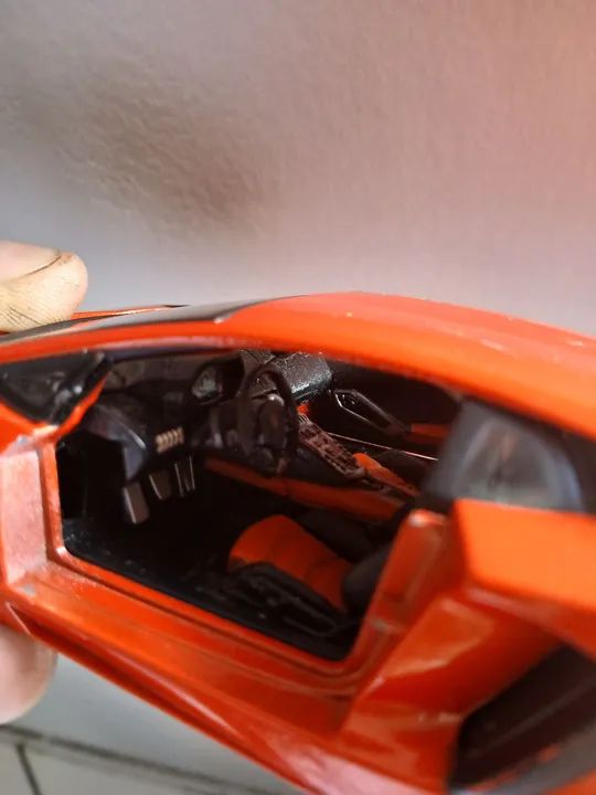 Lamborghini Aventador Miniatura1/24 - Foto 4