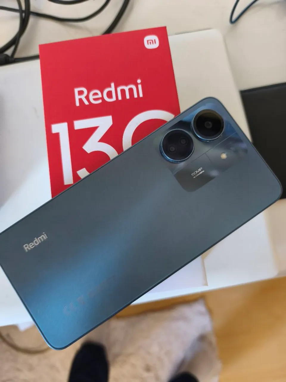 Redmi 13C - semi-novo ( sem defeito, acompanha carregador, capinha e com película)