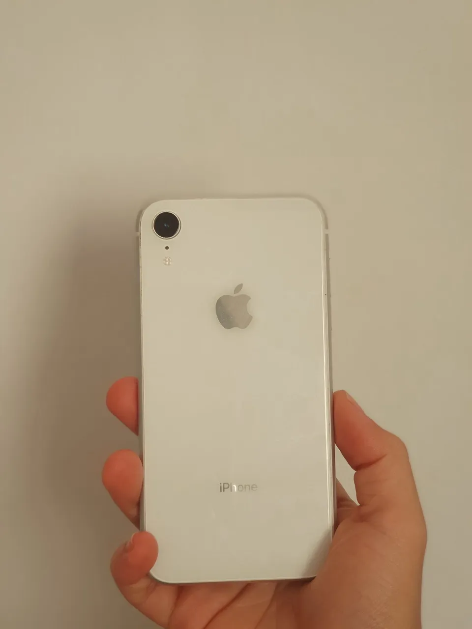 IPHONE XR 64gb