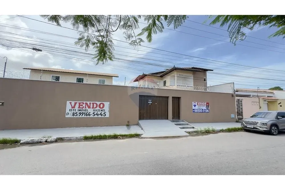 A casa da Av Bernardo Manuel