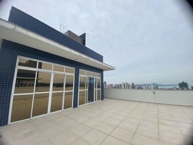 Cobertura comercial no Roçado