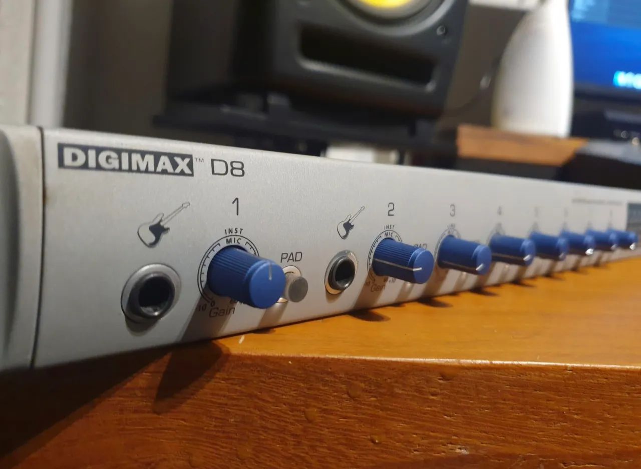 Pre amp / expansão óptica / DIGIMAX D8 8 Canais