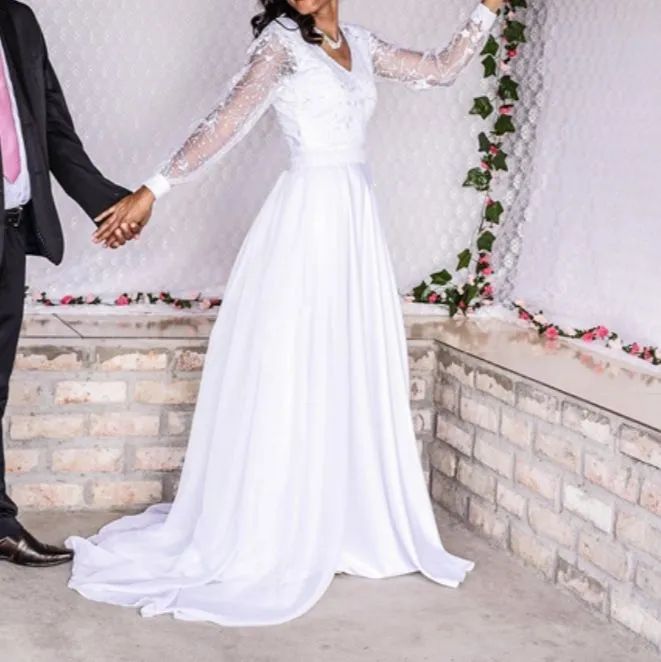 Vestido de Noiva Elegante e Romântico