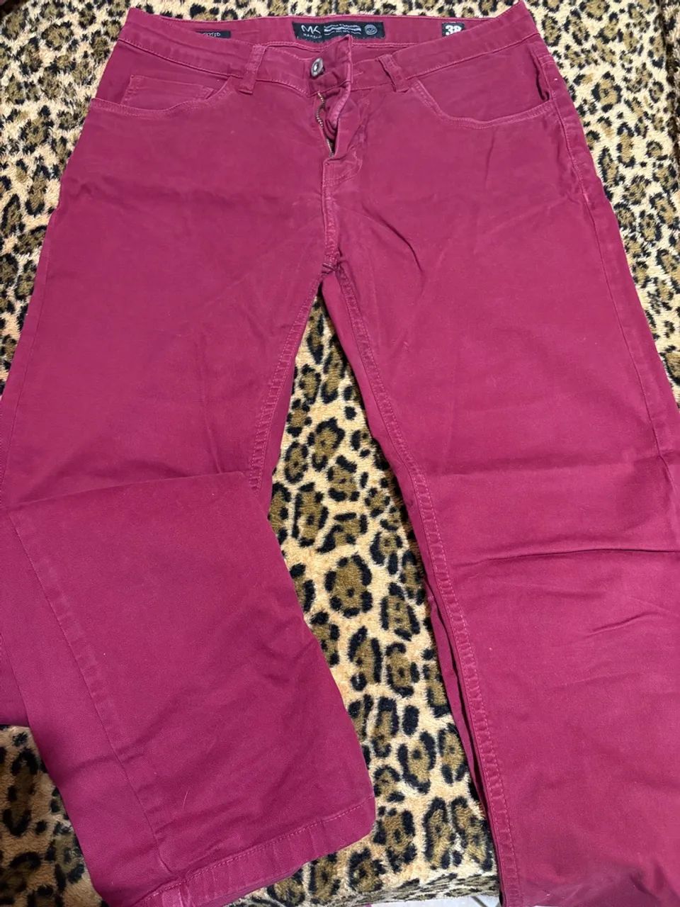 Calça vermelha masculina