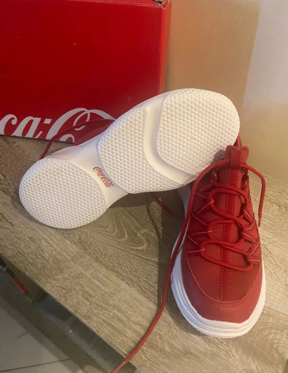 tênis cor vermelho tam 37 - coca cola - Foto 5