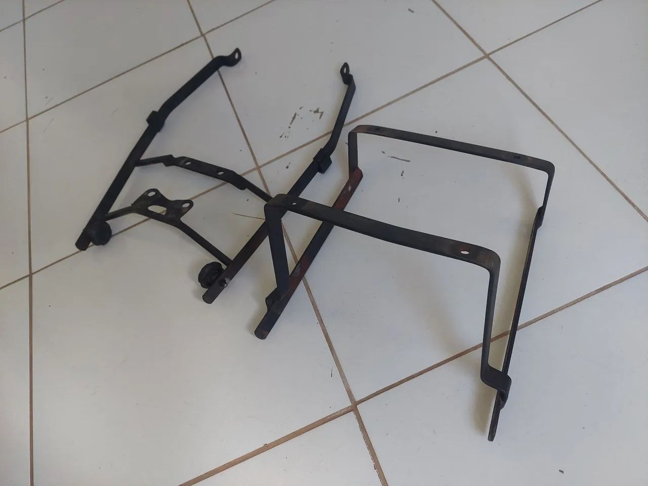Suporte pra bau de Moto 125  - Foto 2