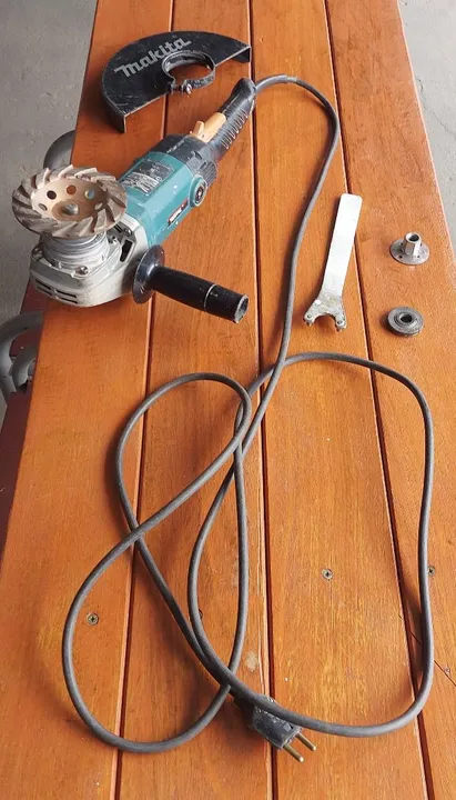 Esmerilhadeira Angular Makita