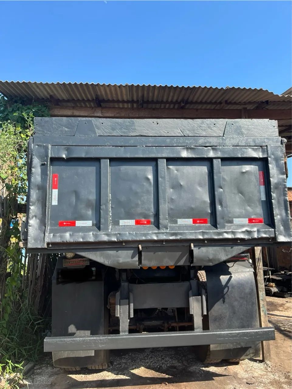 Caminhão Caçamba Ford Cargo 2428 - Foto 2