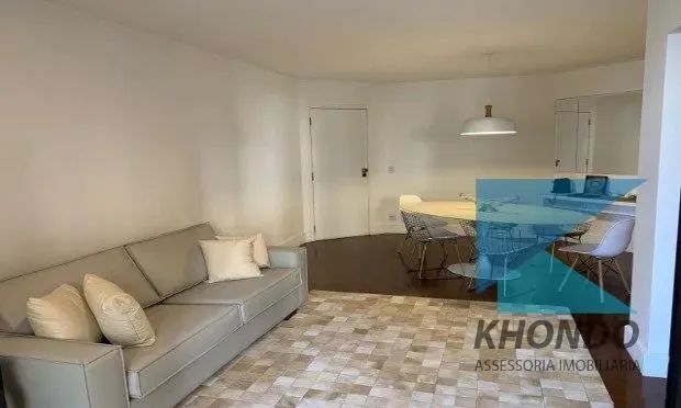 Apartamento na Rua Jandira - Moema - SP