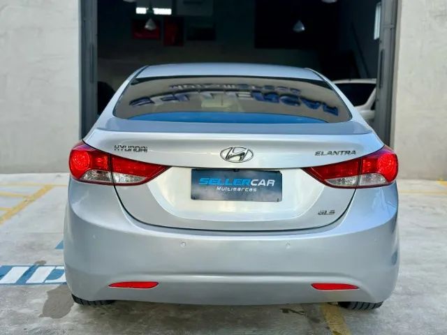 Hyundai Elantra GLS 1.8 2012 automático + couro - revisado - Foto 5