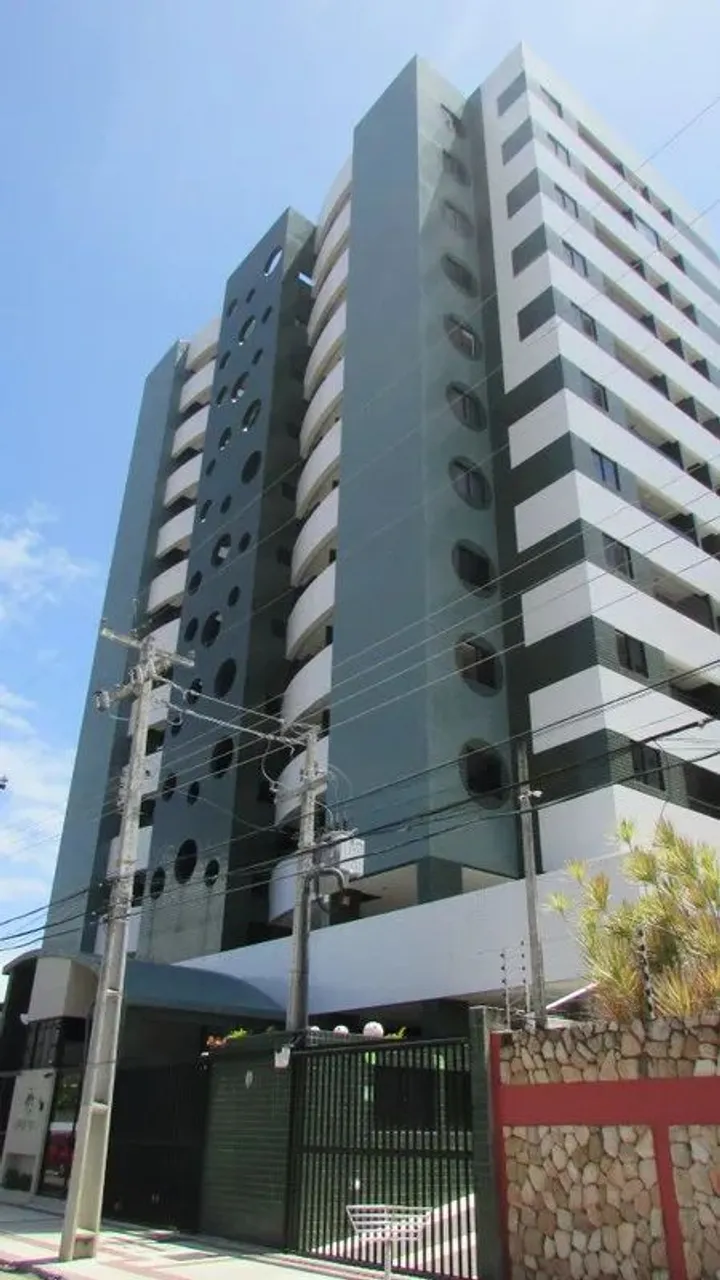 EXCELENTE APARTAMENTO, COM LAVANDERIA A DISPOSIÇÃO DOS MORADORES, PRÓXIMO A ESCOLAS E FACU