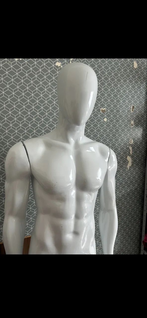 Manequim masculino de fibra 