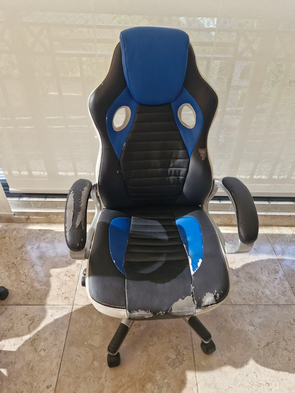 Cadeira Gamer Azul e Preta