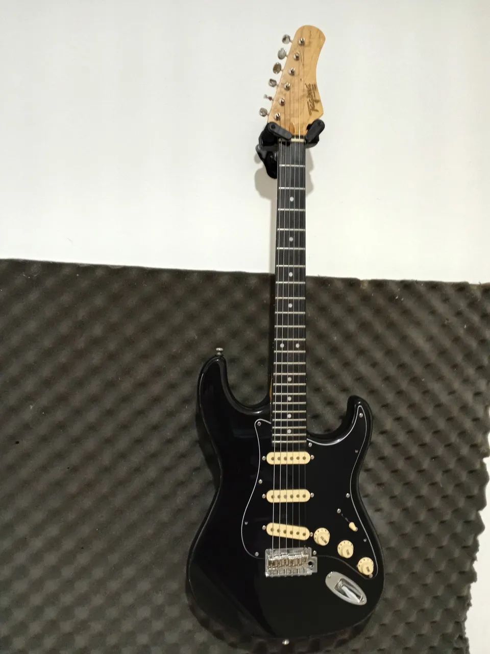 Guitarra Tagima Classic Séries T 635. Som Top