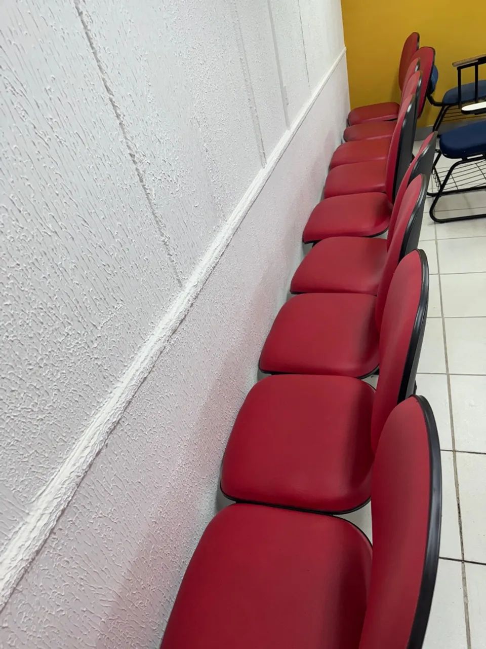 Cadeira de Escritório - Vermelha - Foto 5