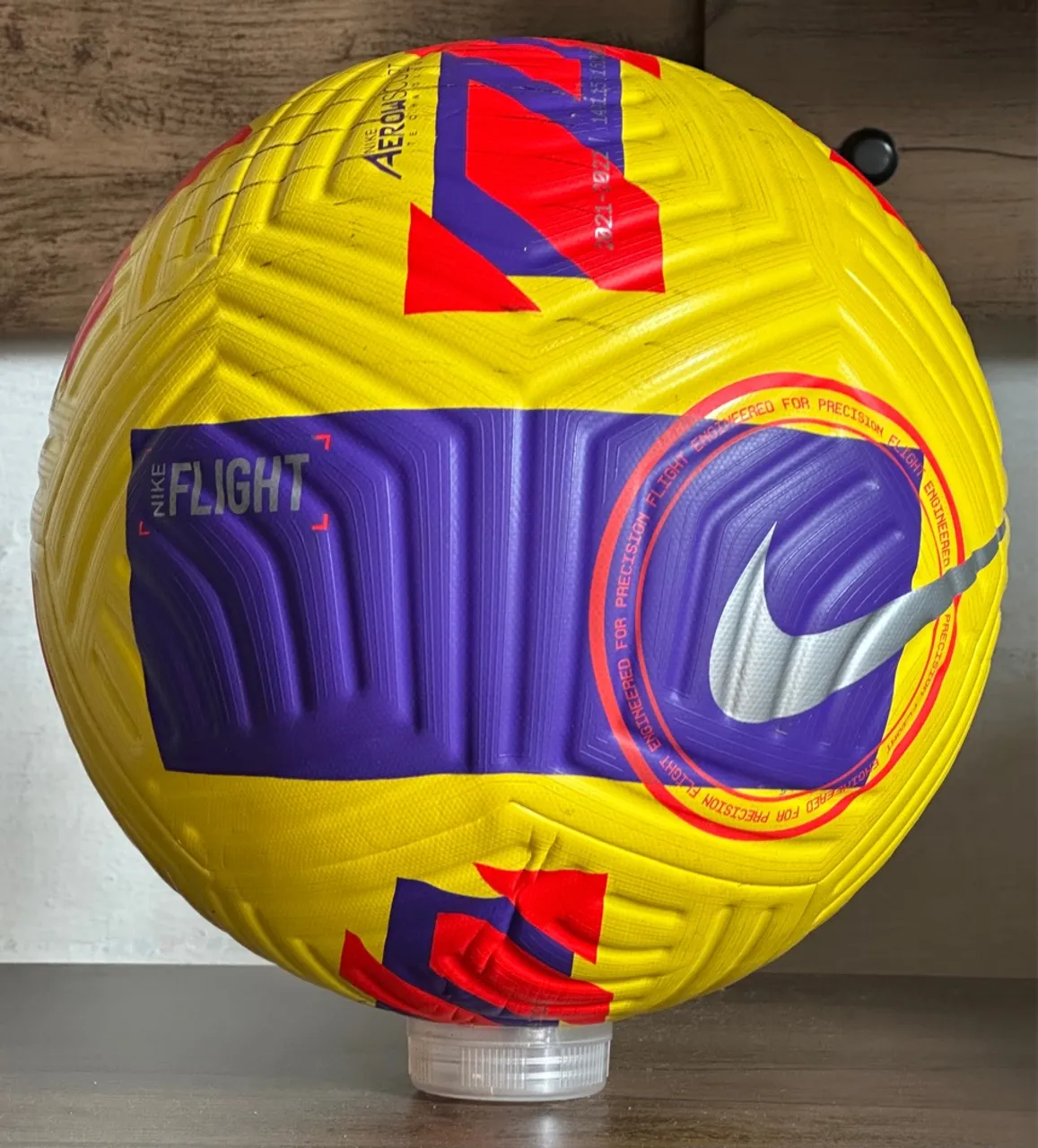 Bola Futebol Nike Flight Hi-Vis 22