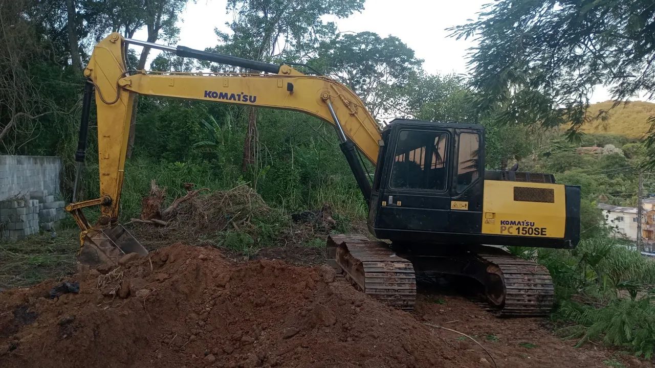 Escavadeira hidráulica 15 toneladas PC 200