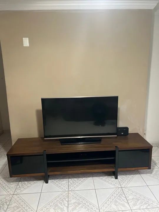 Rack de TV (madeira maciça)
