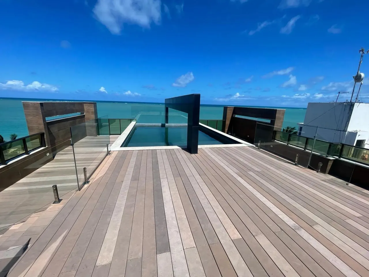 Imóvel para venda possui 31 metros quadrados com 1 quarto em Monte Castelo - Cabedelo - PB