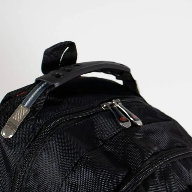 Mochila Masculina Grande Reforçada Impermeável Cabo de Aço - Foto 2
