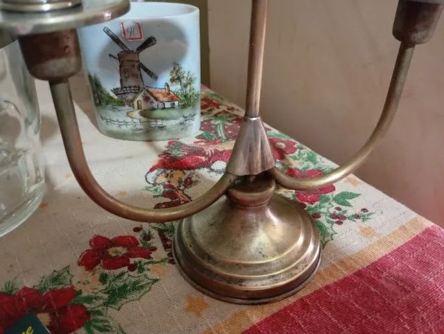 castiçal candelabro antigo 3 velas  - Foto 4