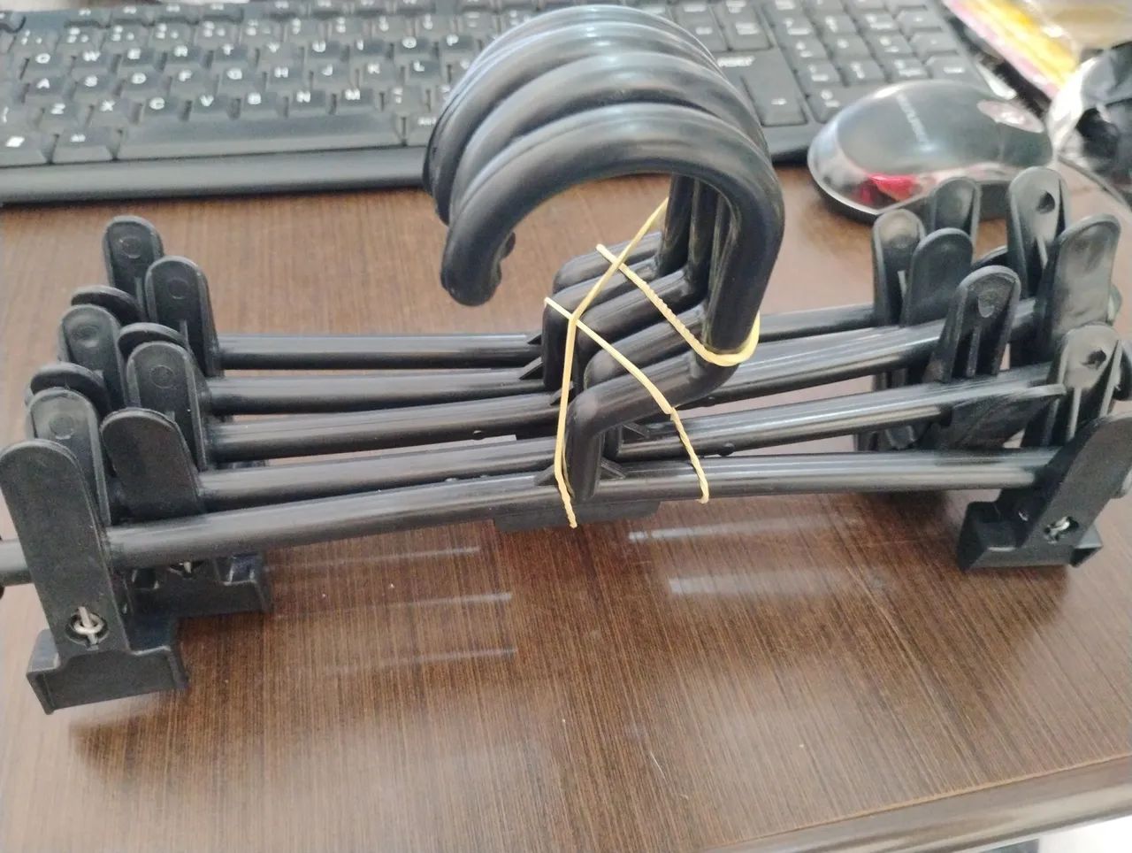 Cabides de Plástico infantil kit com 5 und (loja)
