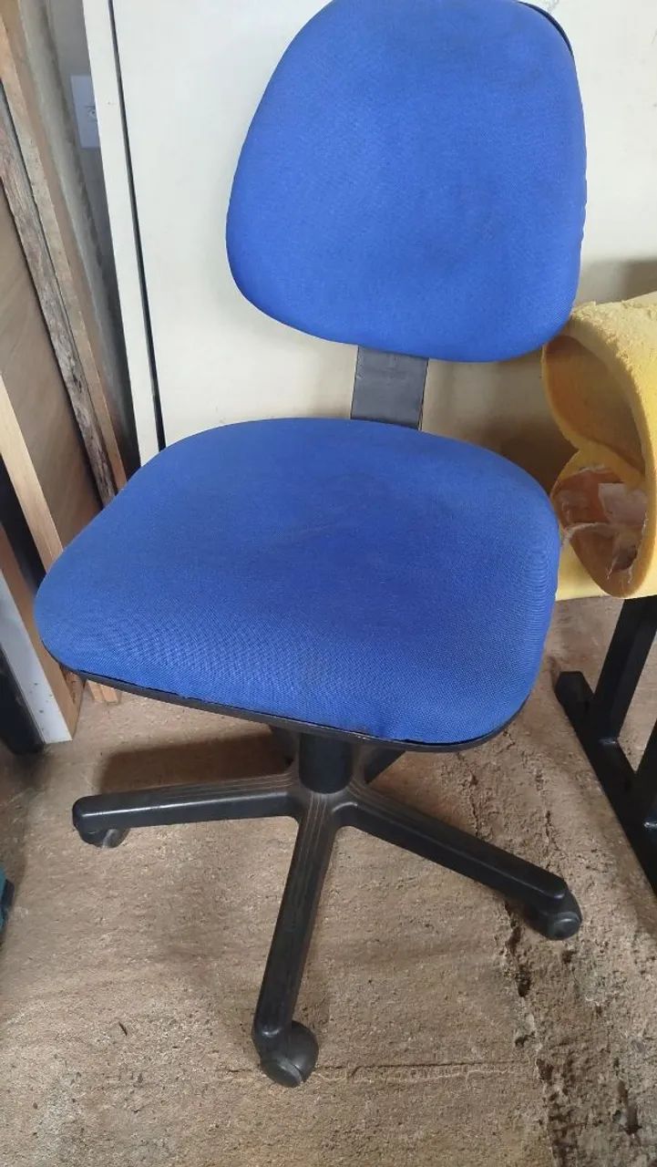 Cadeira para escritório azul