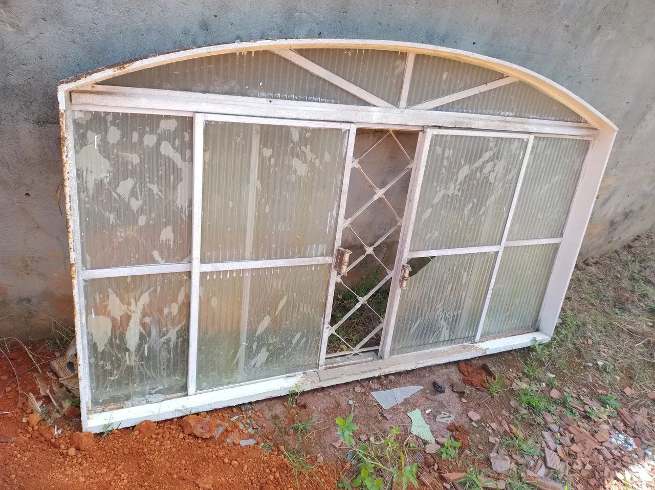 Janelao retro reforçada 