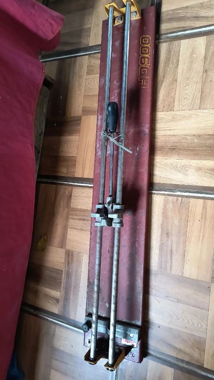 Cortador de cerâmica