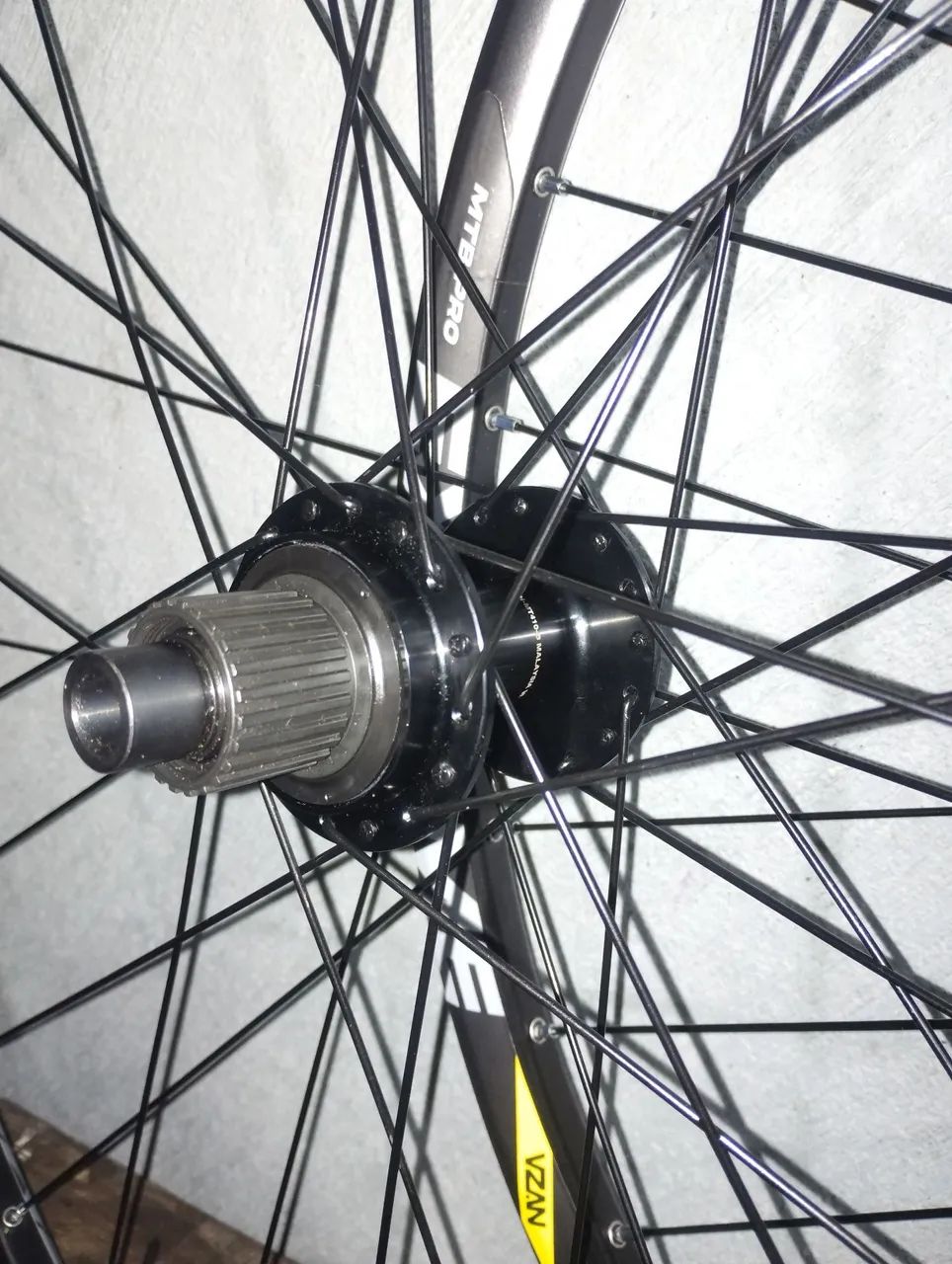 Rodas  Vzan Extreme Pro ,cubos micro spline 410 Shimano 148mm - Foto 4