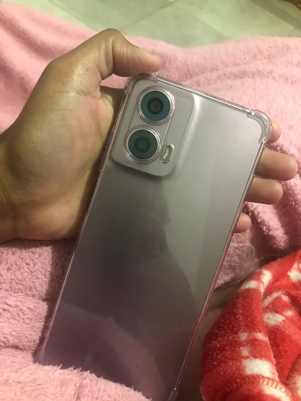 Smartphone com câmera dupla e design moderno