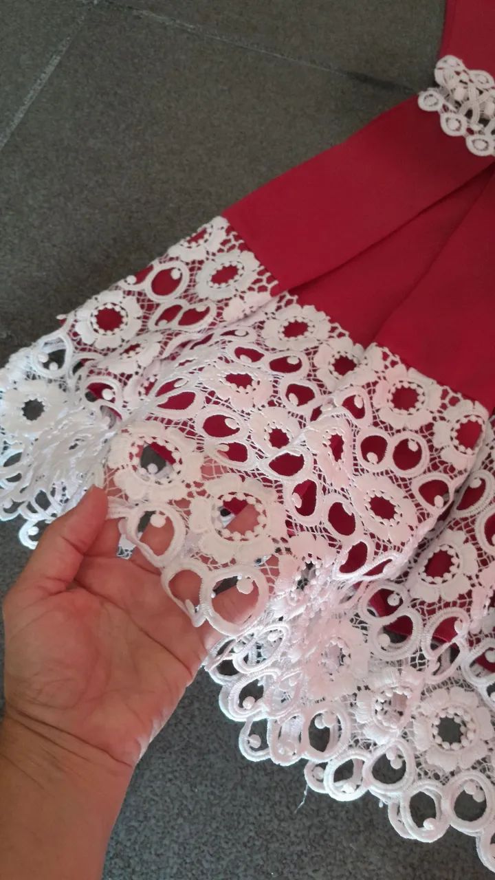 Vestido Vermelho com Renda - Foto 4