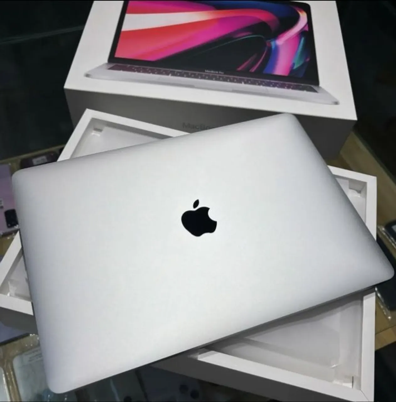 MacBook Pro Chip M2 Pro Silver