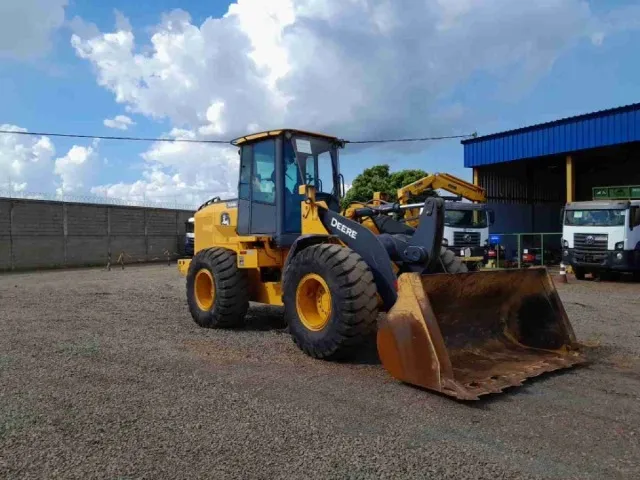 pa carregadeira john deere modelo 524K ano 2023