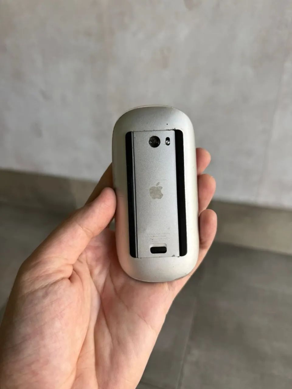 Magic mouse 1 Apple original com pilhas (Anápolis) - Periféricos e