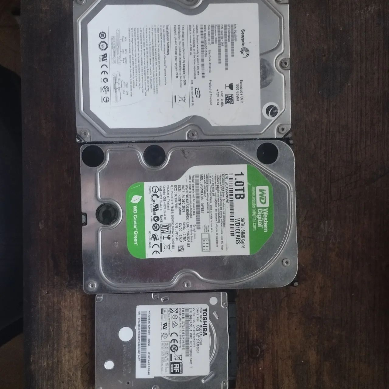Lote com 3 HDs SATA Usados - 2TB e 500GB