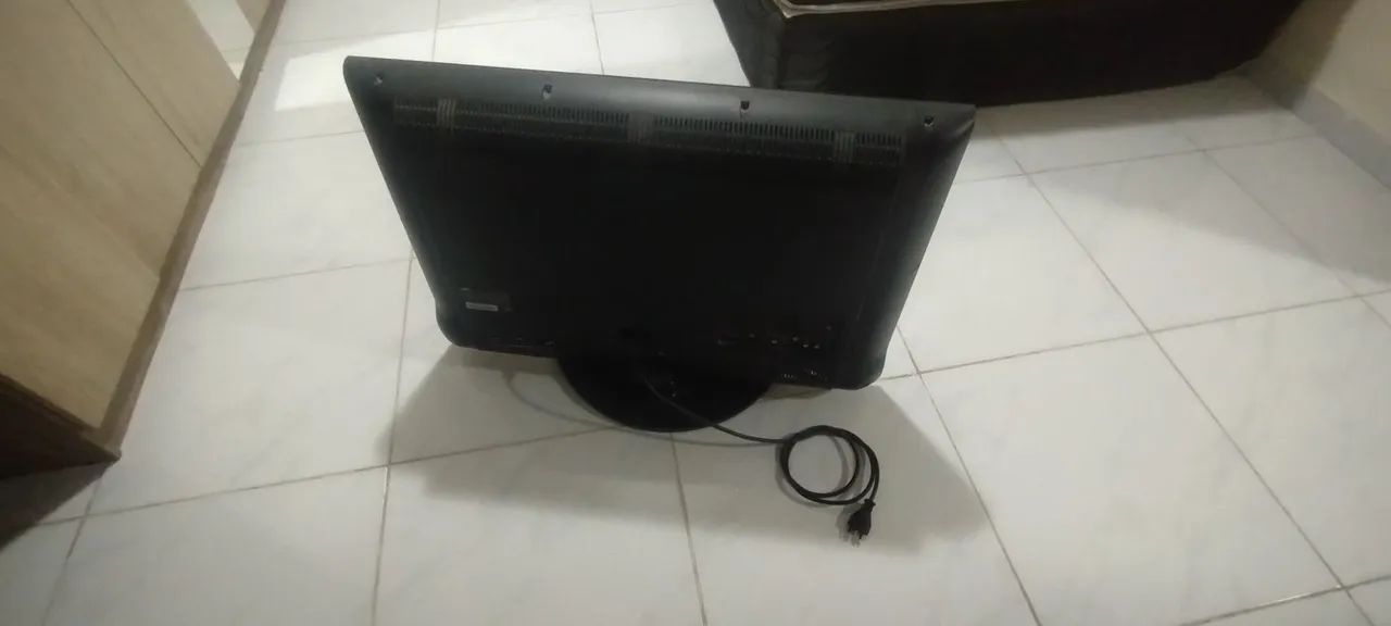 Vendo TV AOC 32 polegadas  - Foto 2