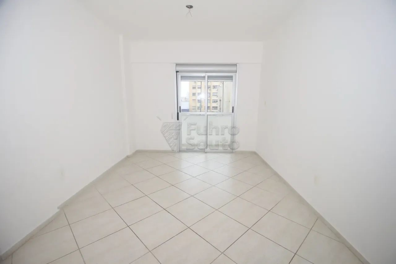 Apartamento Padrão em Pelotas