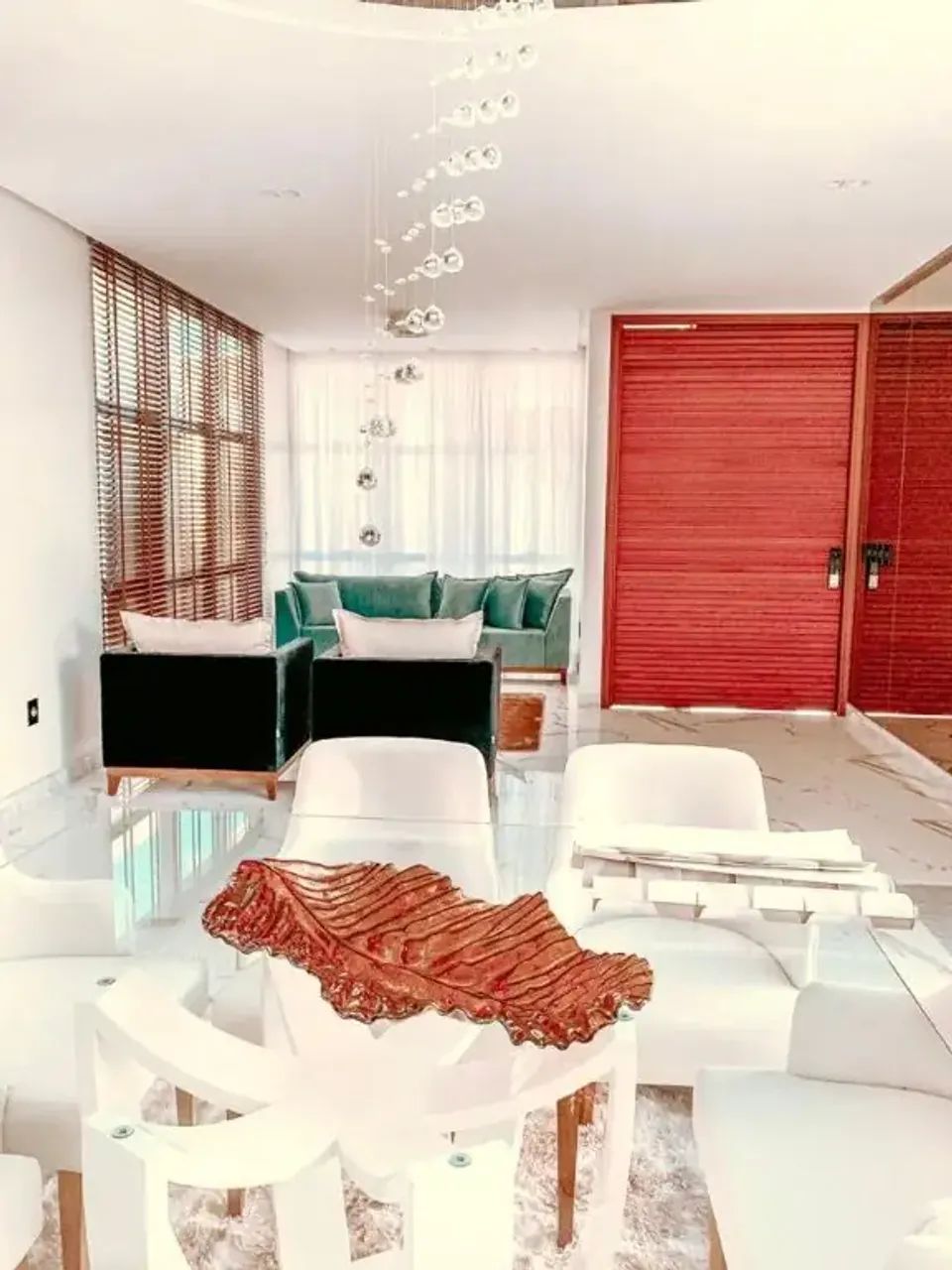 Mansão com 4/4 - Cond. De La Roche - Foto 3