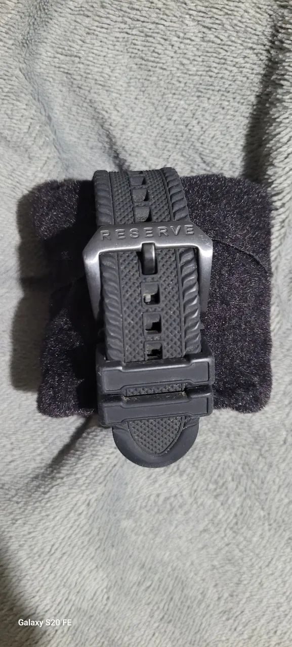 Relogio invicta Venon preto e dourado - Foto 5