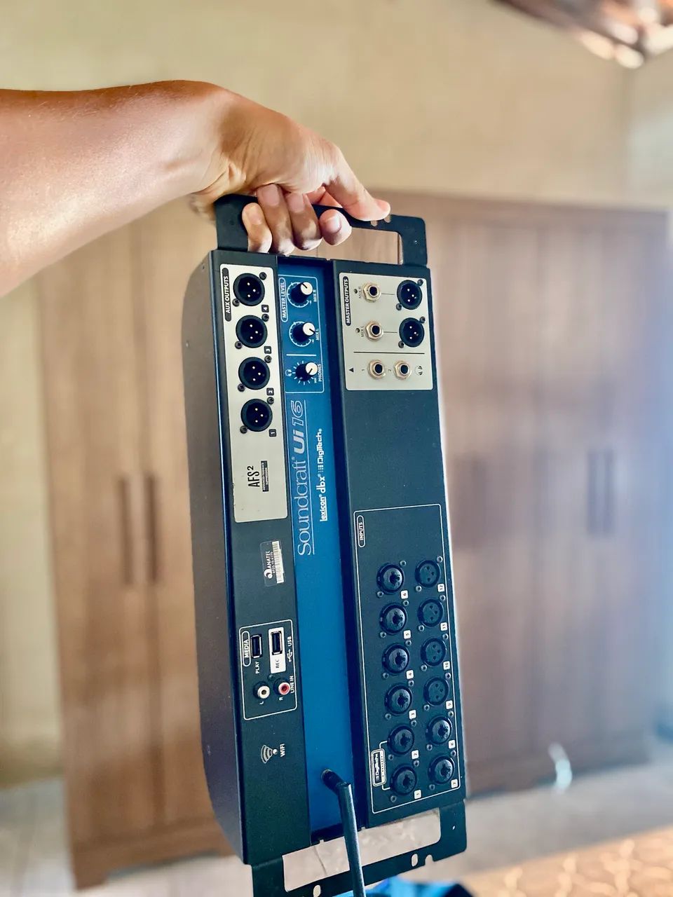 Mesa digital Ui 16 soundcraft 