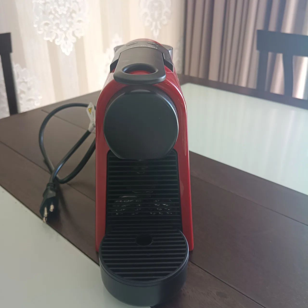 Cafeteira Nespresso Essenza Mini