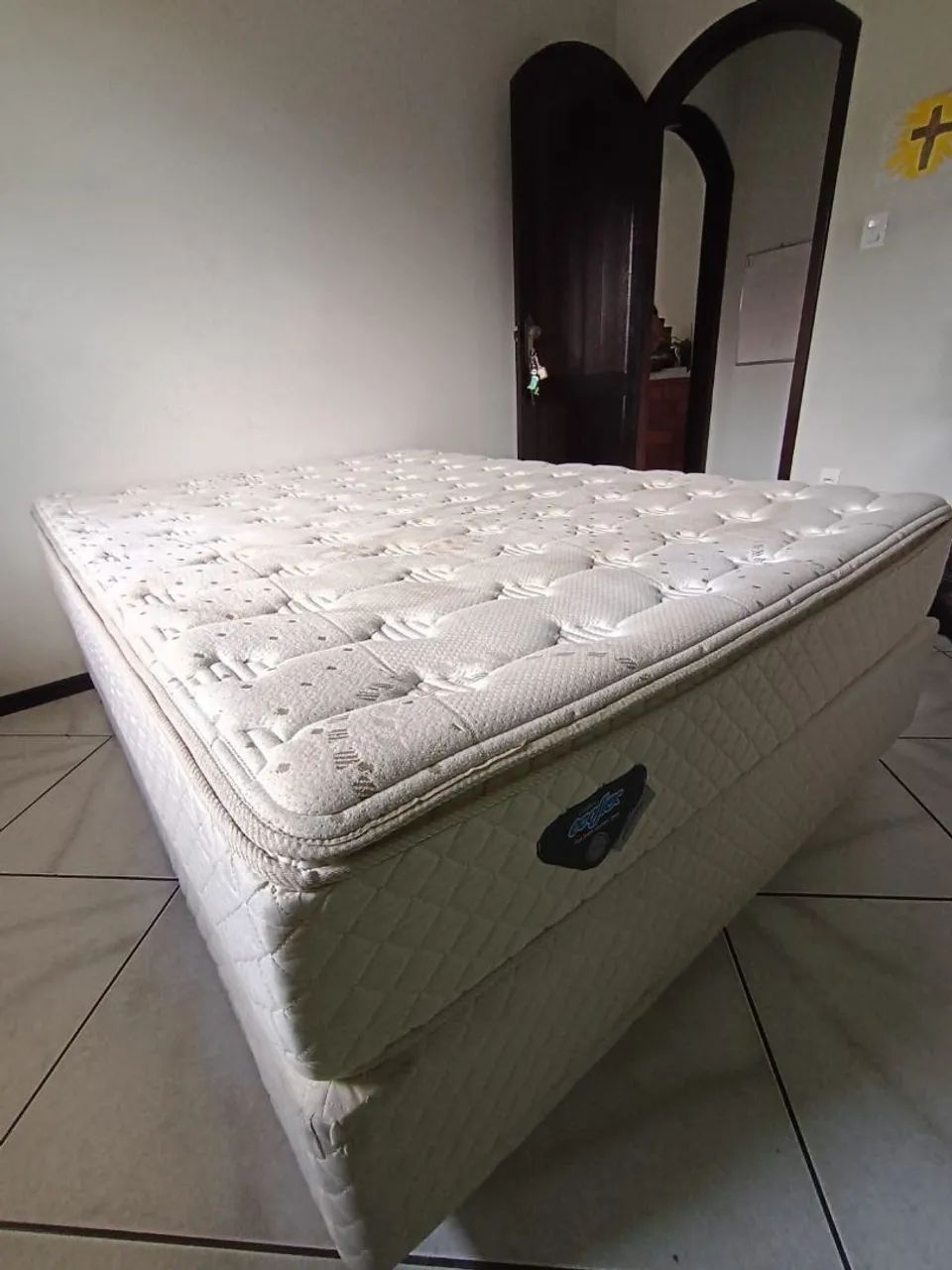 Vendo cama de casal Box Ecoflex