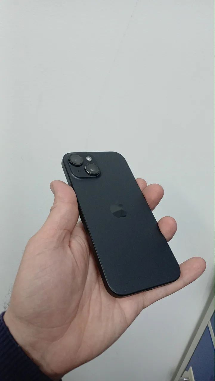 iPhone 15 256GB