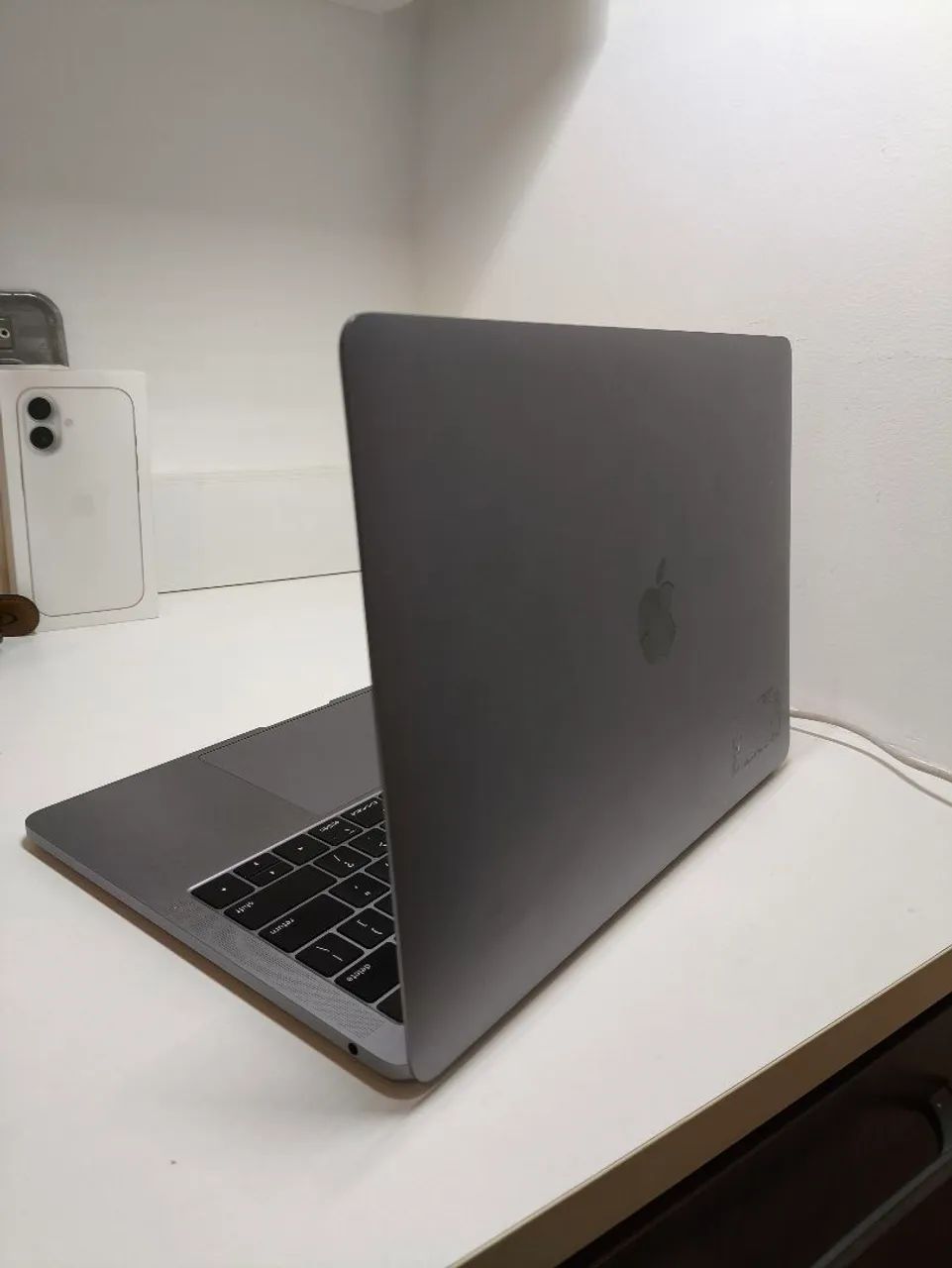 Apple Macbook Pro I5 2020 touch bar  - Foto 4