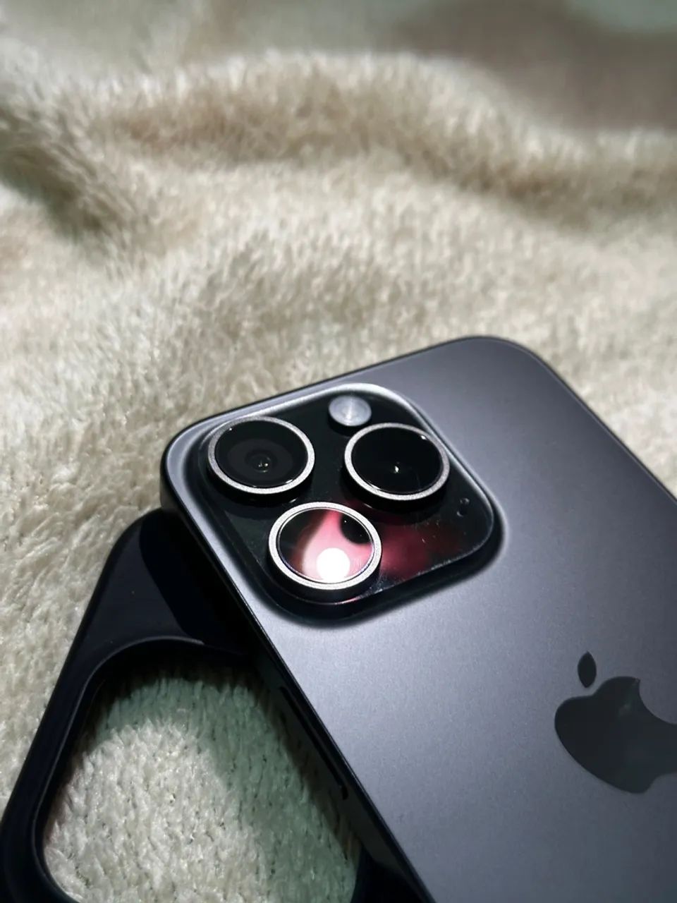 iPhone 15 pro - Foto 3