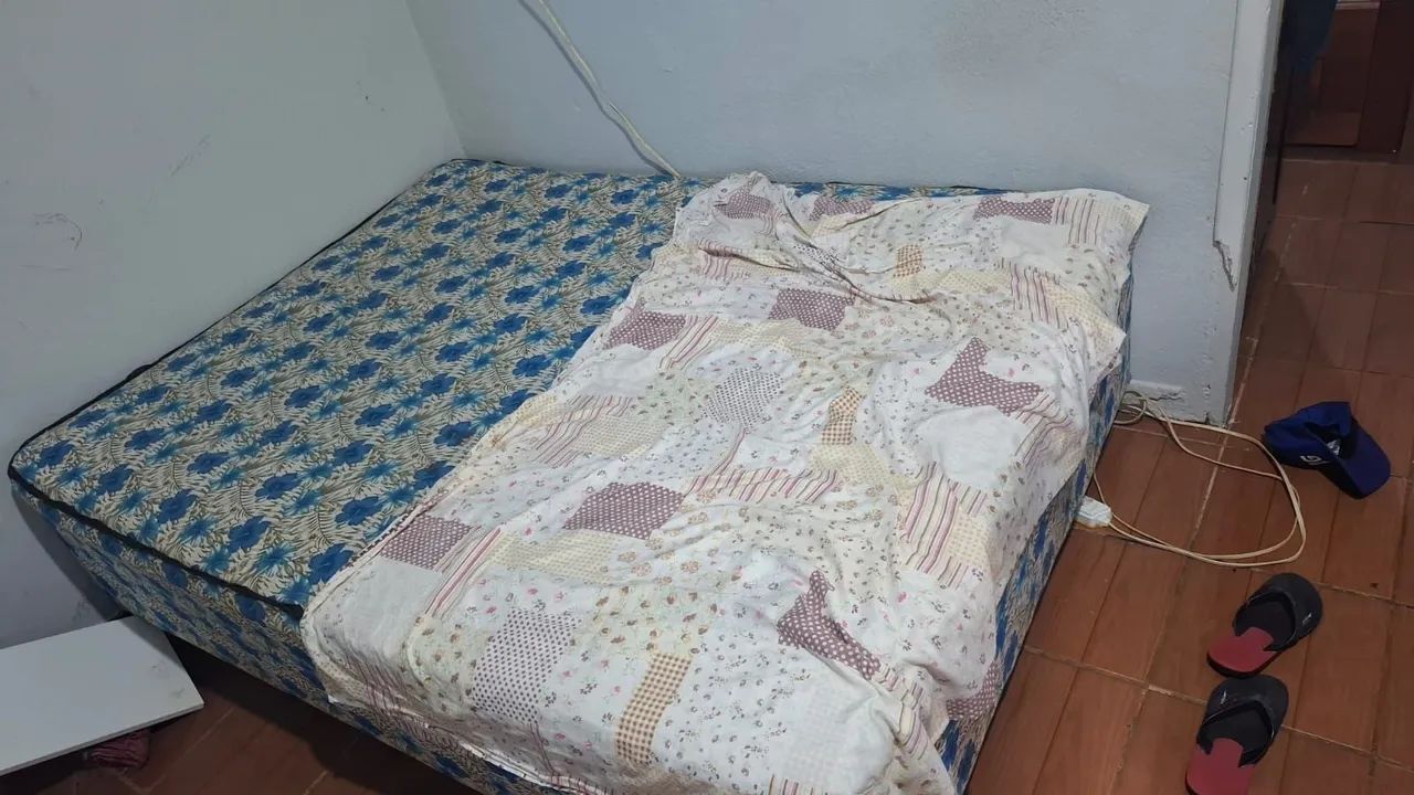Cama Box de casal espuma semi nova. $360 - Foto 4