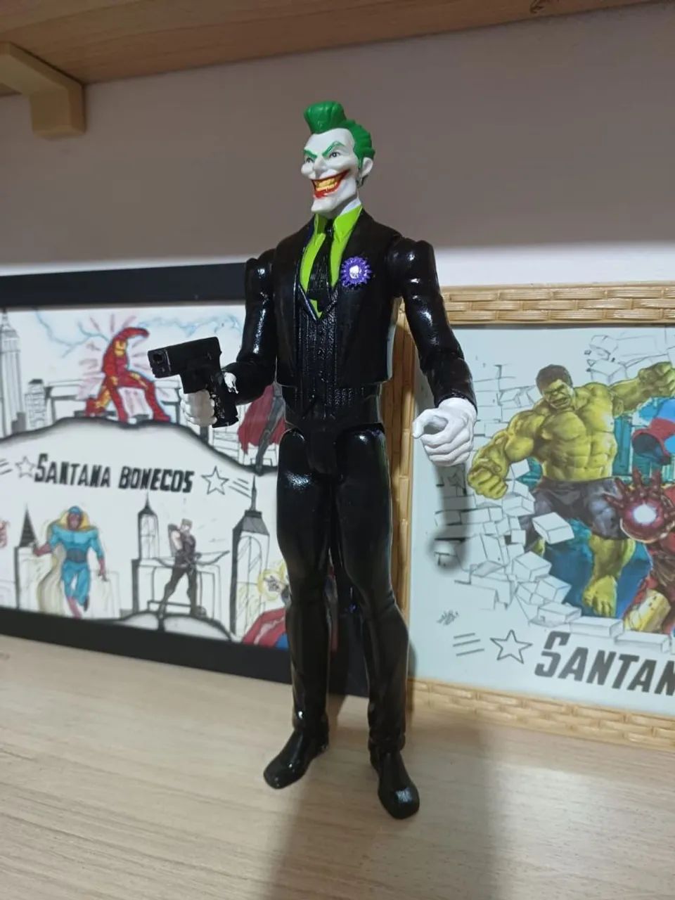 Coringa 30cm original marca Hasbro 